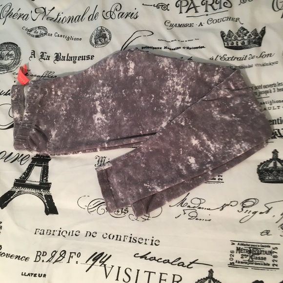 3 for $15 Sale: Soul Cake Cement Tie-Dye Leggings - Picture 1 of 5